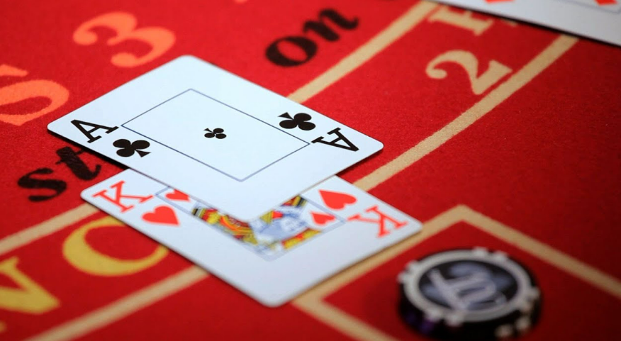 Strategy For Online Blackjack - Reducing The Casino Benefit